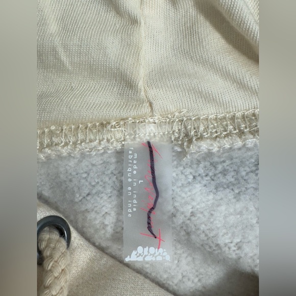 Free People Movement Sprint To The Finish Tiger Printed Hoodie - NWOT - Picture 9 of 12